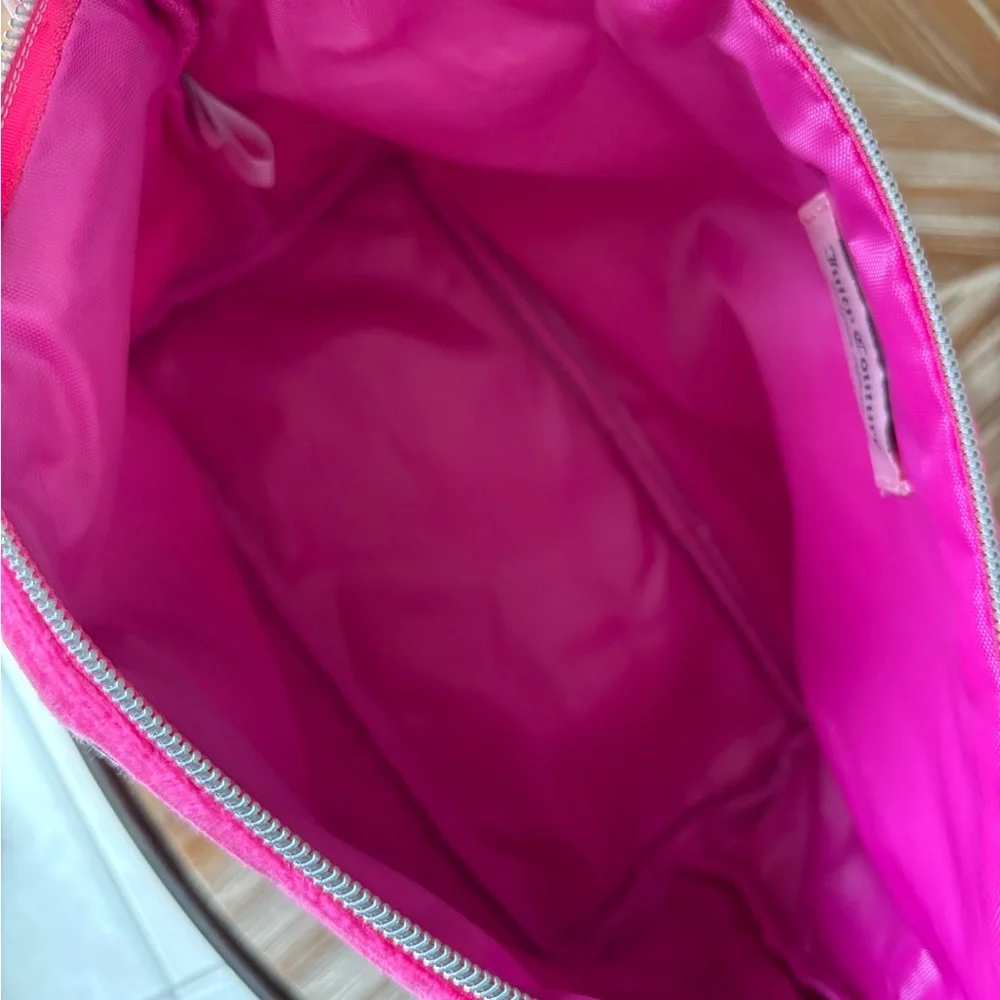 Juicy Couture Pink Cosmetic Bag - Picture 4 of 6